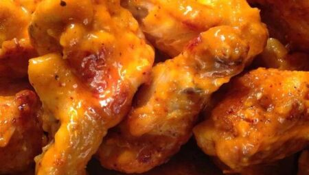 Healthier Restaurant-Style Buffalo Chicken Wings