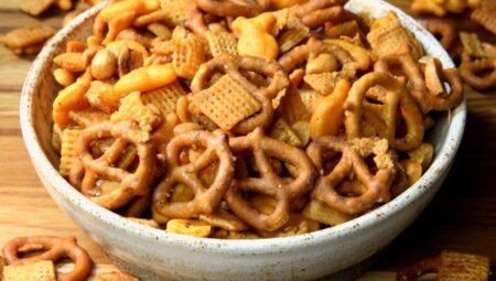 Buffalo Pretzel Snack Mix